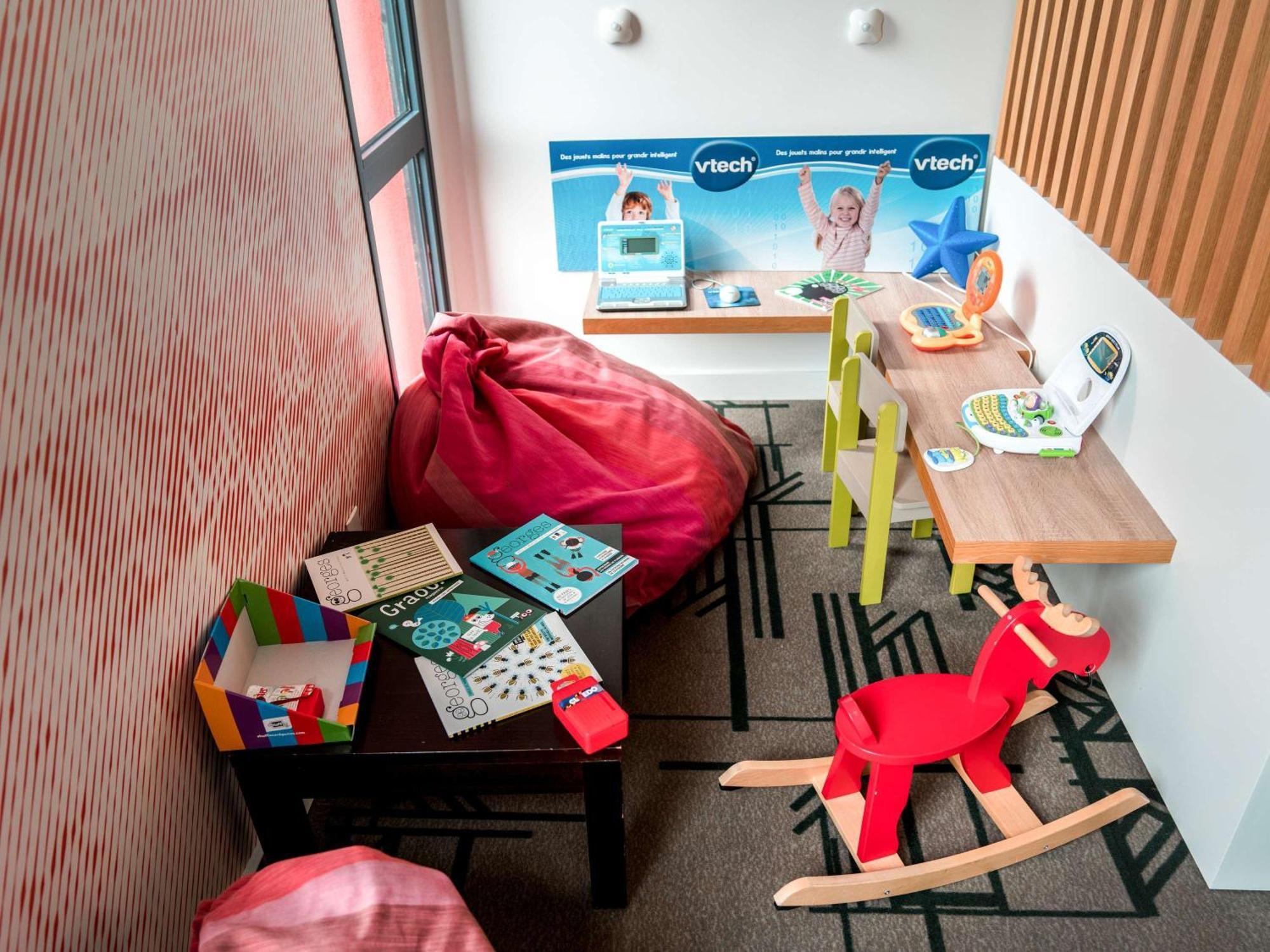 Hotel Ibis Styles Rouen Val De Reuil